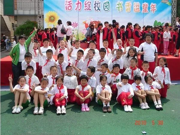举不起的生活:已故举重冠军之女癌症筹款之路