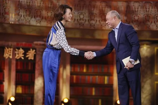 李宁登《朗读者》诵巴金名篇 自嘲普通话负分