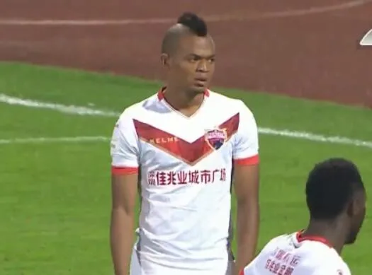 中甲-普雷西亚多点射 佳兆业1-0梅州客家迎四连胜