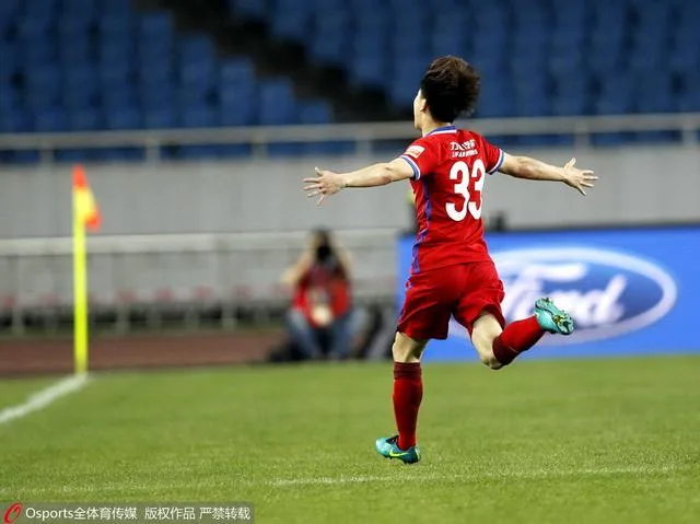 力帆2-1贵州赛季主场首胜 吴庆传射小将破门