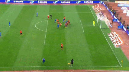 GIF-肖智小禁区头球破门 富力客场暂3-1辽足