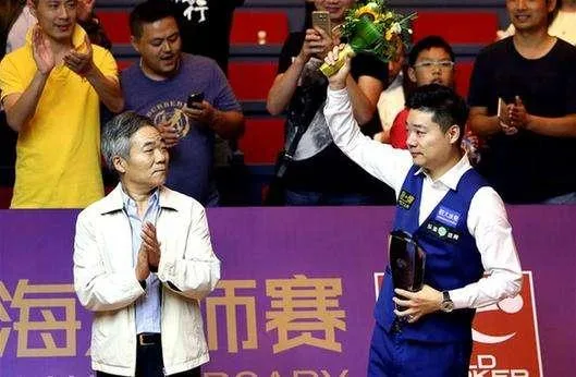 丁俊晖父亲:塞尔比不是神仙 小丁在英国赢尊重