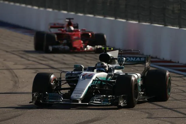 F1俄罗斯站:博塔斯首夺冠 维特尔第2小汉第4