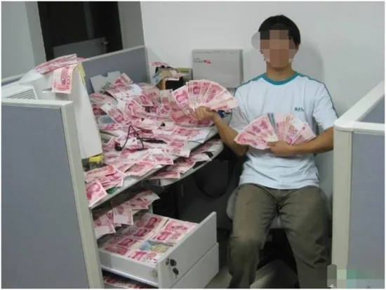 百万大奖得主有钱任性 到处炫富竟招来小偷光顾