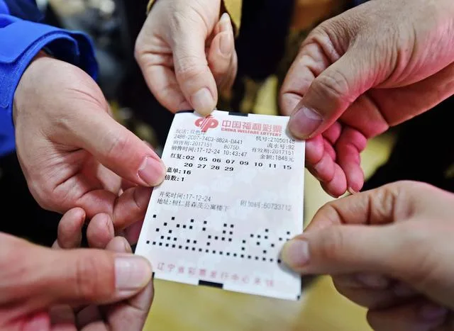 快讯 辽宁本溪彩民独中924注共904万 称感觉心情很不好!