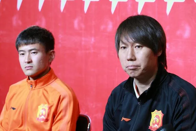 李铁
