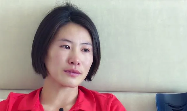 薛娇接受采访谈到母亲潸然泪下