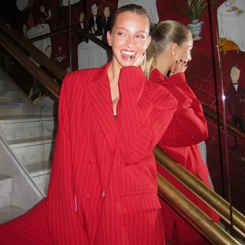 NOR LIKE IT Lando Norris’ stunning Wag Magui Corceiro flashes bra in elegant red outfit as she celebrates 23rd birthday