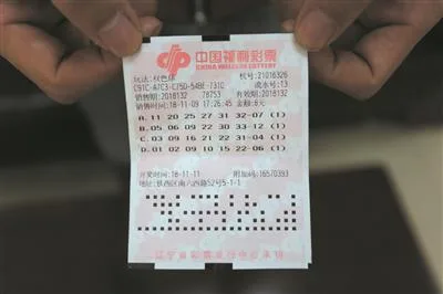 沈阳662万得主现身领奖 奖金先用来孝敬父母