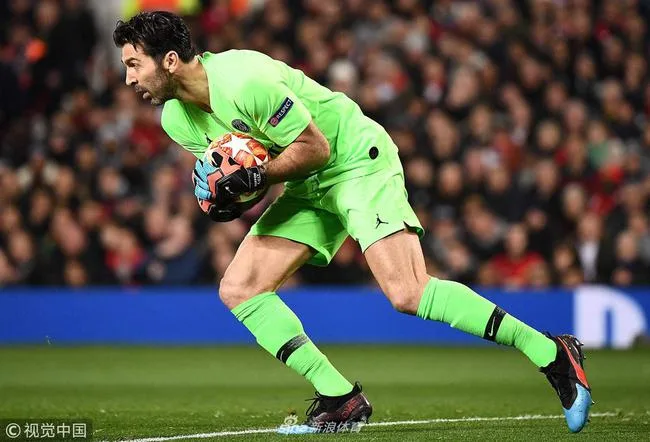 博努奇称赞老队友布冯