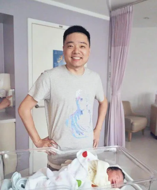 丁俊晖生命中至爱的三位女性 富二代老婆为他“隐姓埋名”