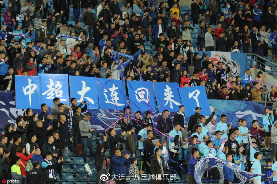 一直很好奇的是你为什么一直都是身披8号呢?这个数字对你有什么特殊的意义?