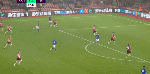 瓦尔迪梅开二度，7-0