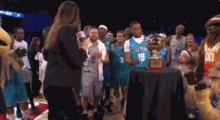 一文回顾2019年NBA全明星 除了詹韦连线我们还记住了什么