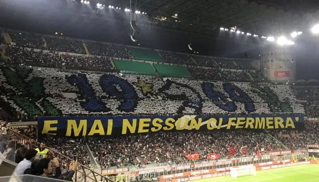 国际米兰球迷Tifo