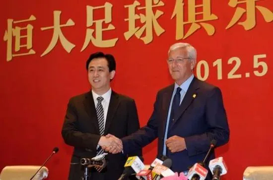 2012年5月,里皮出任广州恒大主教练。新华社刘大伟摄