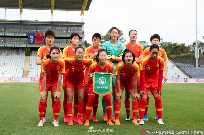 中国女足英姿勃发