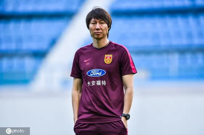 李铁