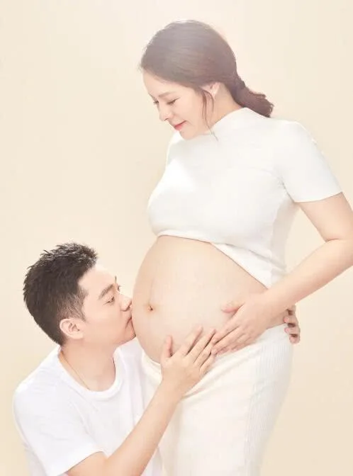 丁俊晖生命中至爱的三位女性 富二代老婆为他“隐姓埋名”