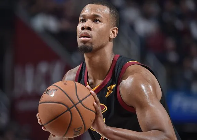 胡德：夏休期一直在苦训 期待打出最好赛季