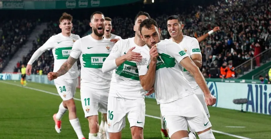 Elche Holds the Fort 🏰 vs Girona’s Injury Woes 🩹