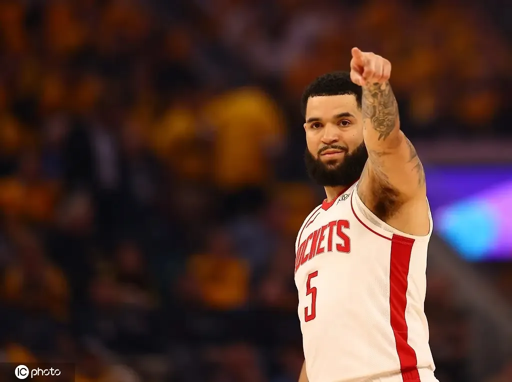 Rockets Suffer Major Blow! Fred VanVleet Tears ACL, Expected to Miss Entire Upcoming Season