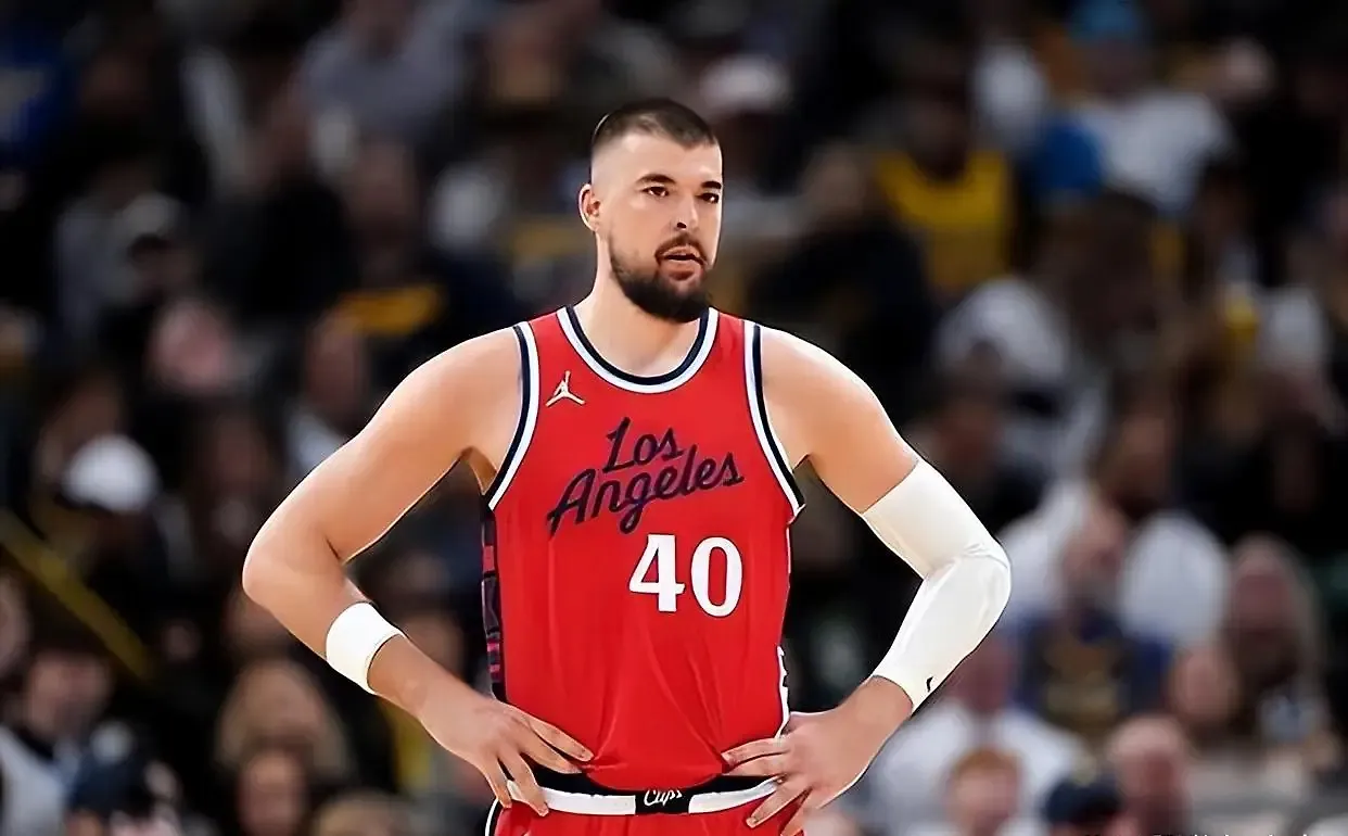 Clippers’ Big Man Ivica Zubac Looks Ahead to New Season: Confident and Ready to Shine