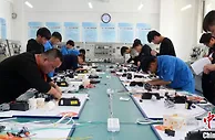 老职教人剖“技能甘肃”：工匠渐别脏累苦 探标准输出“样板”