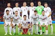 足球资讯：0-1！FIFA第19倒下，49年耻辱诞生，莱万送贝尔降级，荷兰出线