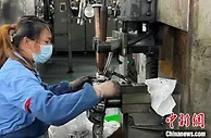 （上海战疫录）一线｜ 赶制订单畅通供应链   “一口锅”守主业忙复产