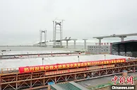 重达2800吨！深中通道第100片混凝土箱梁完成浇筑