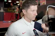 欧洲杯资格危‼️波兰0-2客负阿尔巴尼亚，莱万赛后：向球迷道歉