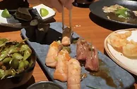？？????女友晒努涅斯吃日料：我最喜欢吃的两样东西????