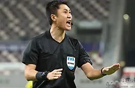 足球资讯：中国裁判组驻留西亚，执法亚冠西亚区赛事，向世界杯发起最后冲击
