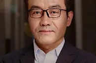 《资本论》讲座受欢迎后 复旦教授王德峰在抖音与“00后”聊哲学