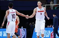 篮球资讯：CBA揭幕战-广东23分大胜深圳 阿联复出16分次节伤退