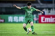 足球资讯：从英超到意甲？韩国国脚铁卫转会欧洲不死心，中超豪门会放走他吗？