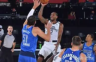 篮球资讯：首轮最大惨案诞生，快船22记三分太恐怖＋1神迹NBA历史第一