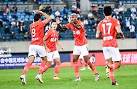 足球资讯：恒大5分领跑基本锁定赛区第一！逼京港决战 谁也不愿提前遇大魔王