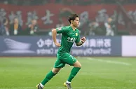 足球资讯：为什么我们低估了归化球员侯永永的能力？难道长得帅也有错吗？