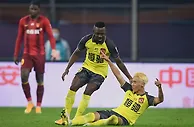 足球赛报：8-1！创下2神迹！中超八冠王仍曝2命门，“3外援”疲软一天才遮羞