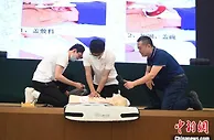 （成都大运纪事）探访成都大运会志愿者培训现场：“小青椒”努力练就“十八般武艺”