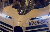 ????C罗驾800万欧限量布加迪豪车现身马德里，与乔治娜共进晚餐