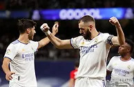 足球赛报：西甲：皇马1-0夺5连胜领先7分 神枪年度35球平生涯纪录 门神屡救险