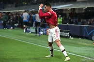 999资讯：体育早报｜欧冠之神！C罗双响＋91分钟绝平，莱万戴帽拜仁5-2
