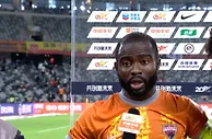 阿奇姆彭：需要时间帮年轻球员融入球队 作为团队攻防都是一体的