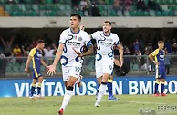 足球赛报：3-1，又赢了！意甲卫冕冠军狂轰16脚大逆转，尤文争冠提前无望？