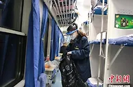 通讯：“00后”“铁三代”的春运“首秀”