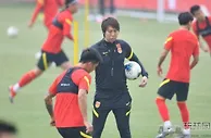 足球资讯：李铁迎来大好消息，国足晋级世界杯概率大增：两大亚洲豪强正式发声