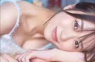 篠崎彩奈-清新可人的外貌令直男无法抵挡
